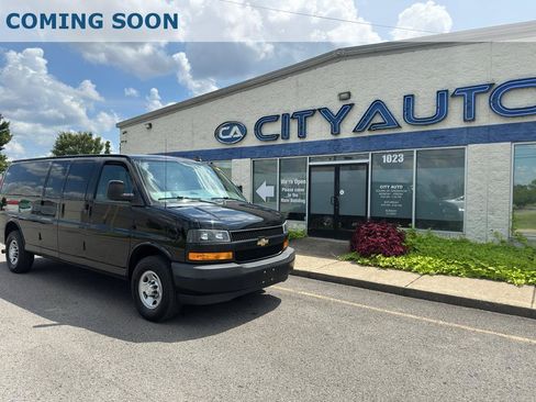 Used 2019 Chevrolet Express 3500 LS RWD image 1