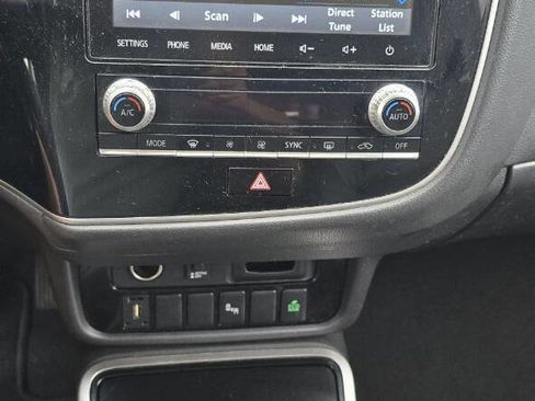 Used 2020 Mitsubishi Outlander SEL image 20