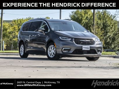 Used 2021 Chrysler Pacifica Touring-L