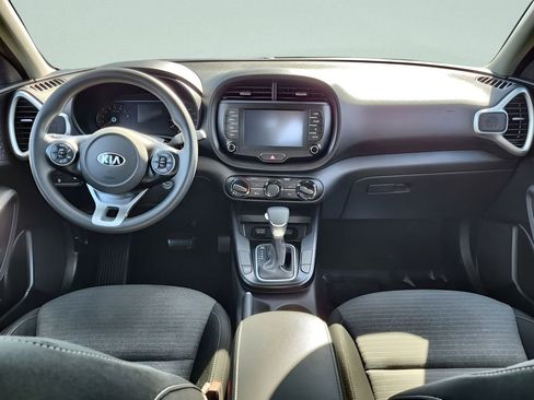 Used 2020 Kia Soul S image 15