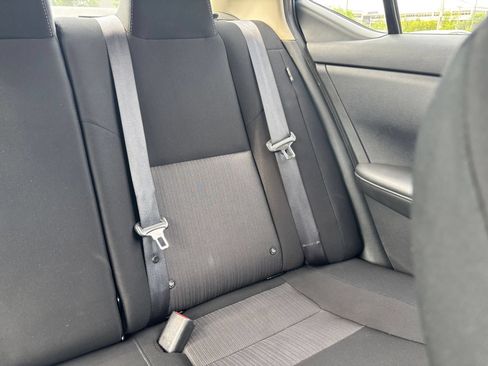 Used 2025 Nissan Sentra SV FWD image 34