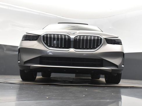 New 2026 BMW 530i xDrive w/ Premium Package AWD/4WD image 45