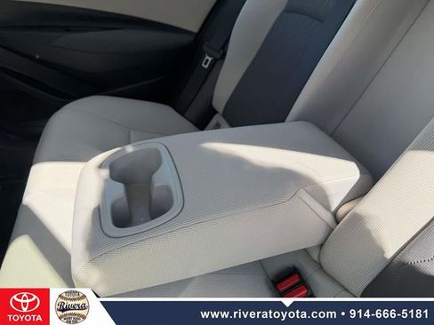 Used 2020 Toyota Corolla LE image 14