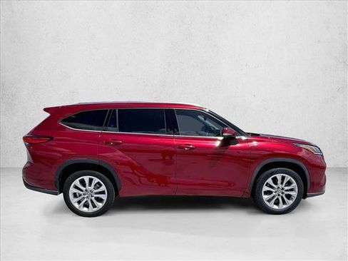 Used 2020 Toyota Highlander Limited FWD image 5