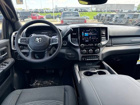 New 2026 RAM 2500 Big Horn AWD/4WD image 19