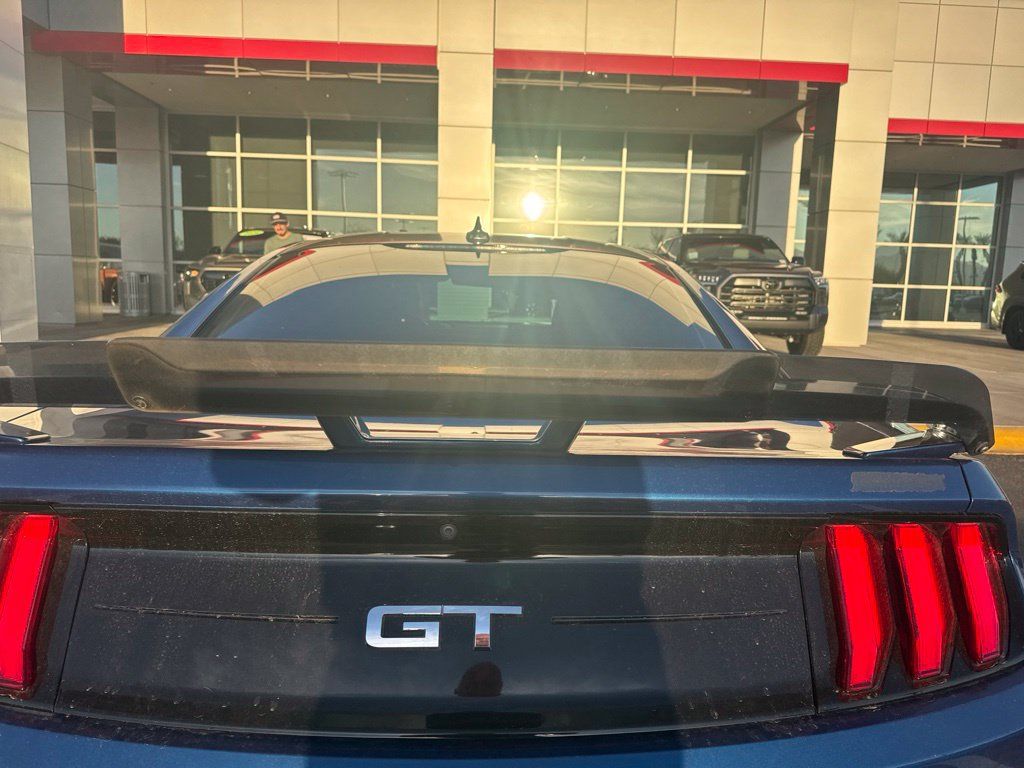 Used 2022 Ford Mustang GT Premium w/ GT Performance Package RWD image 5