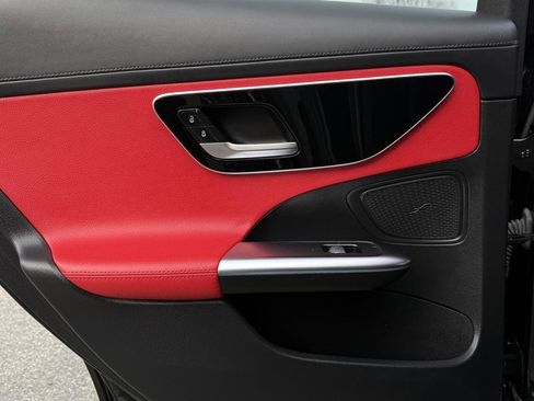 Used 2023 Mercedes-Benz C 300 4MATIC Sedan image 32