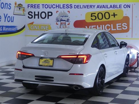 Used 2022 Honda Civic Sport image 6