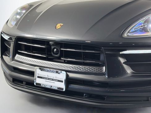Used 2024 Porsche Macan AWD/4WD image 13