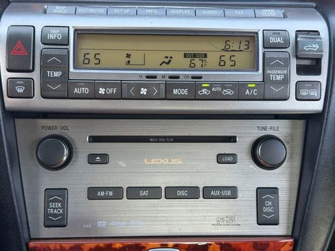 Used 2010 Lexus SC 430 Convertible image 31