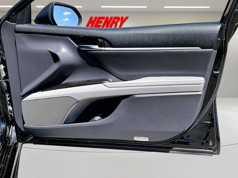 Used 2023 Toyota Camry XSE FWD image 29