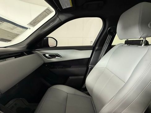 New 2026 Land Rover Range Rover Velar Dynamic SE image 19