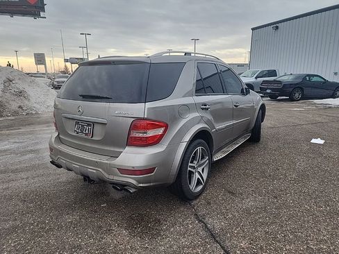 Used 2009 Mercedes-Benz ML 63 AMG 4MATIC image 6
