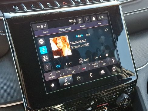 Certified 2023 Jeep Grand Cherokee Altitude image 18