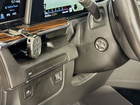 Used 2023 Cadillac Escalade ESV Premium Luxury RWD image 12