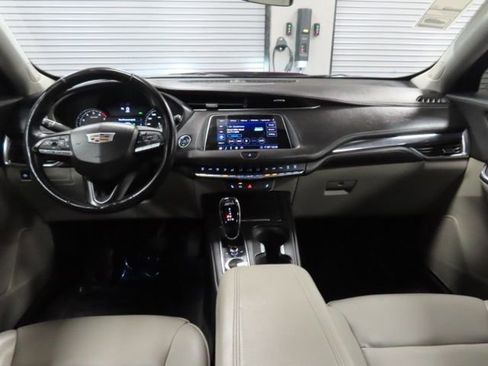 Used 2020 Cadillac XT4 Luxury w/ Cold Weather Package image 26