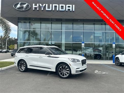 Used 2022 Lincoln Aviator Grand Touring w/ Equipment Group 301A image 1