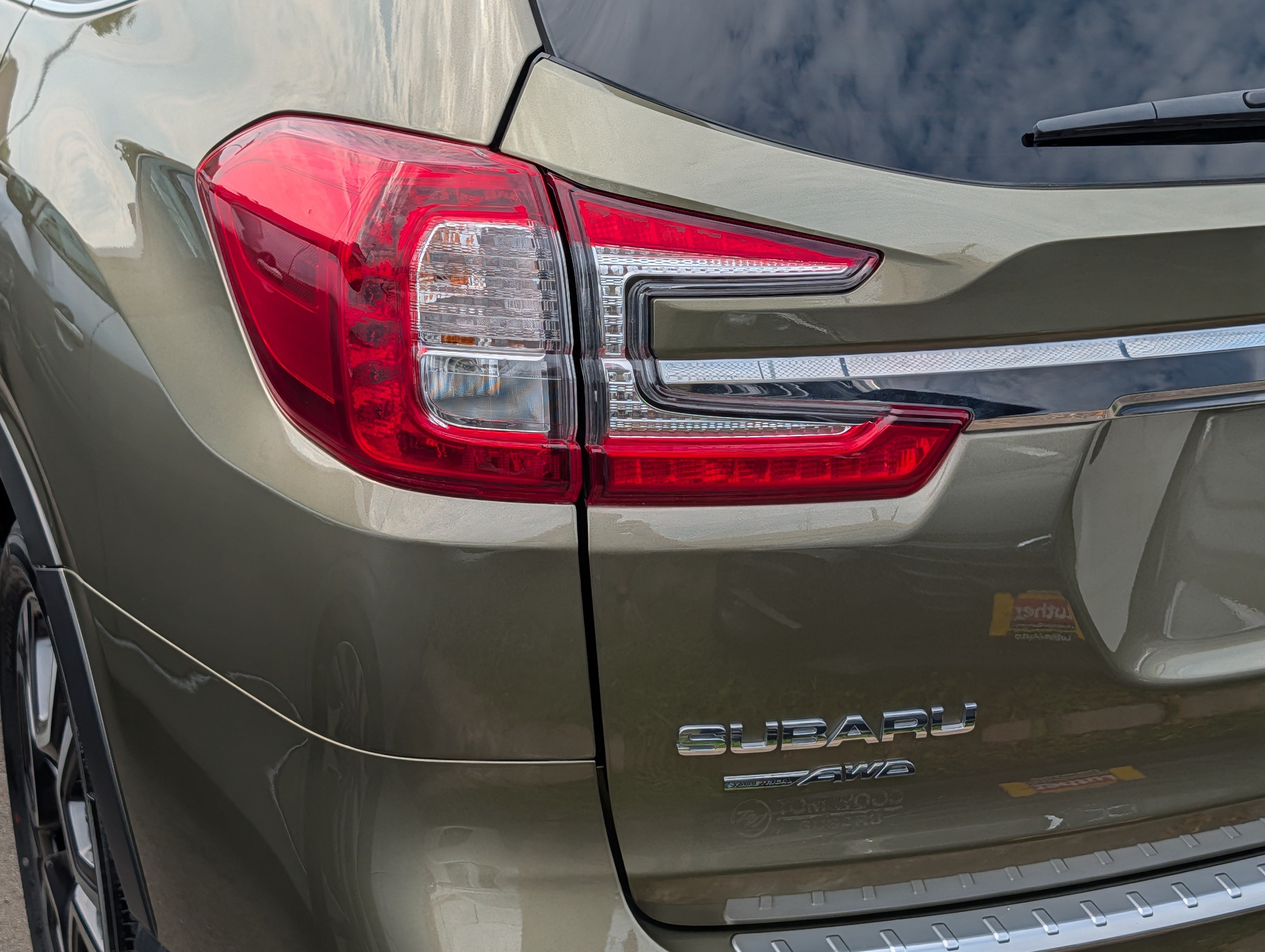 Used 2025 Subaru Ascent Touring w/ Popular Package #2 AWD/4WD image 17