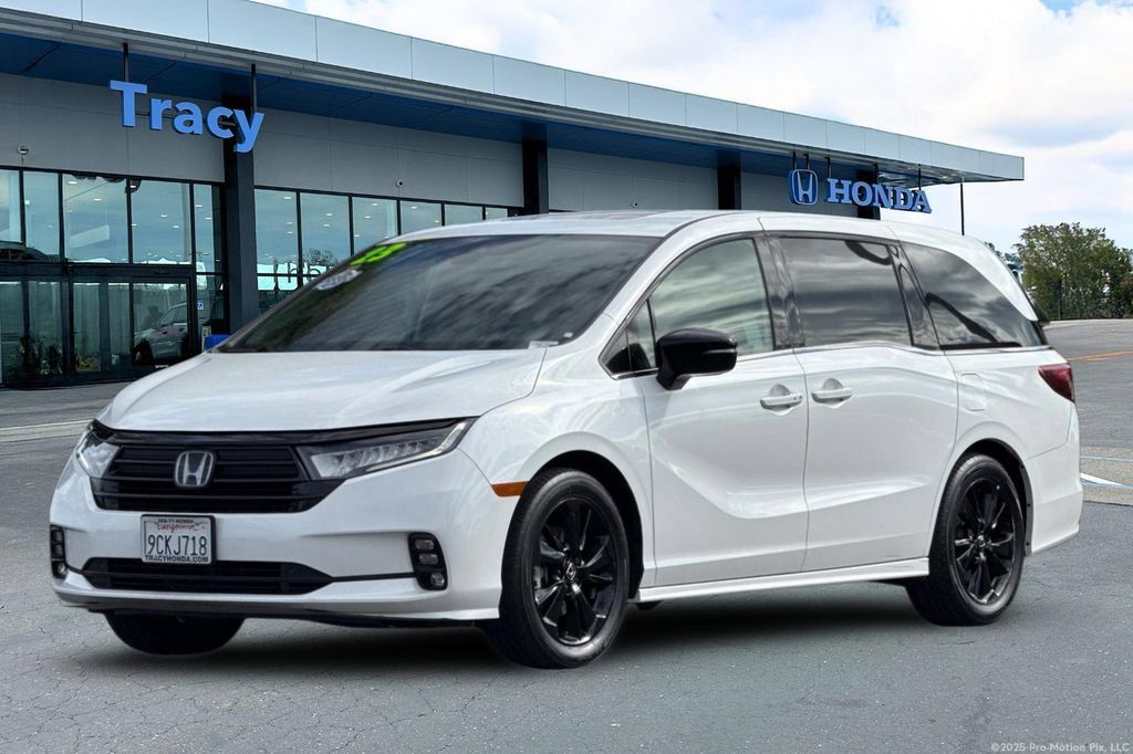 Used 2023 Honda Odyssey Sport image 14