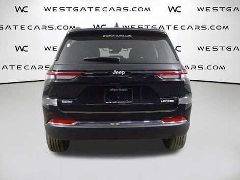 New 2025 Jeep Grand Cherokee Laredo image 7