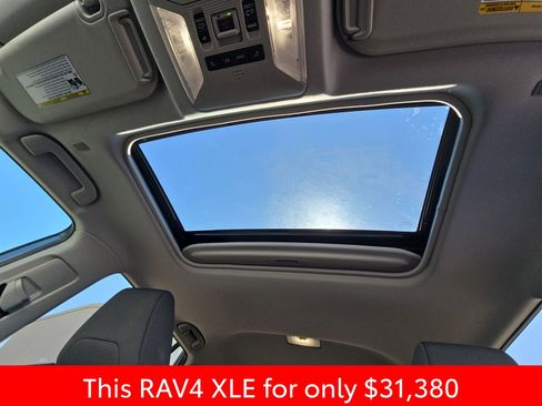 Used 2025 Toyota RAV4 XLE image 37