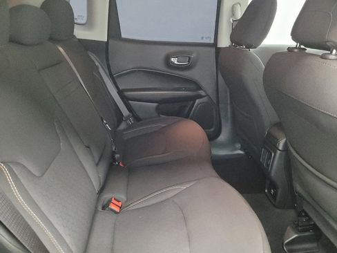 Used 2020 Jeep Compass Sport image 19