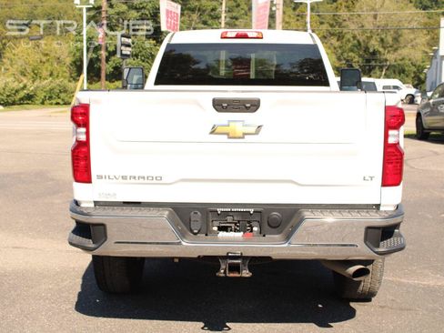 Used 2022 Chevrolet Silverado 3500 LT w/ Convenience Package AWD/4WD image 6