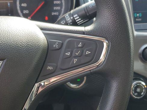 Used 2017 Chevrolet Cruze LT image 18