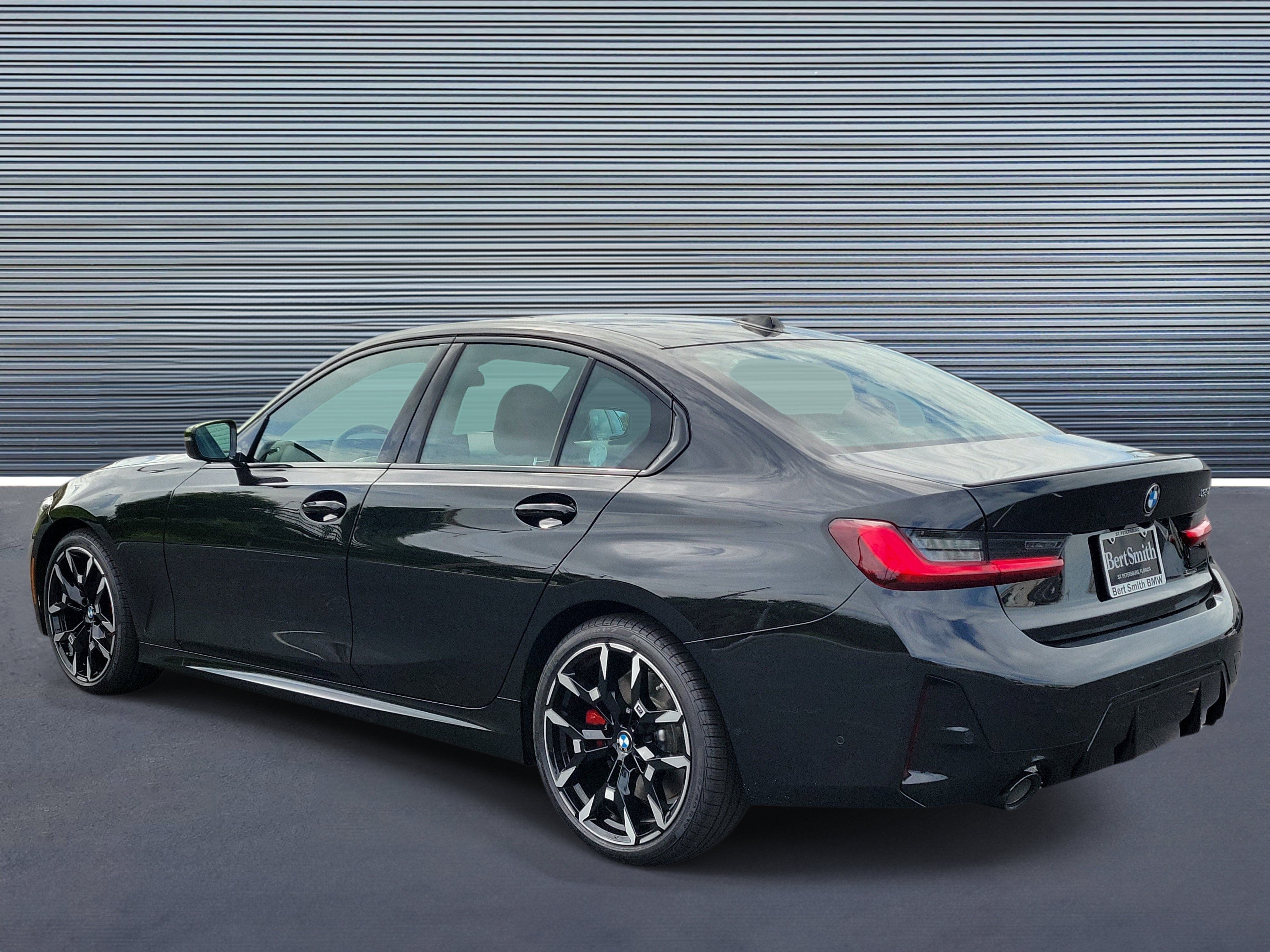 New 2026 BMW 330i Sedan w/ M Sport Package RWD image 4
