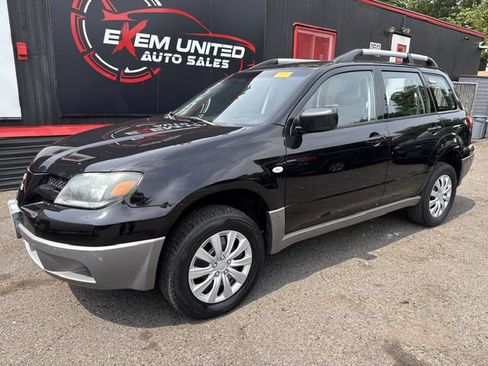 Used 2003 Mitsubishi Outlander LS AWD/4WD image 2