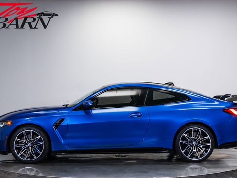 Used 2023 BMW M4 Coupe w/ Executive Package RWD image 2