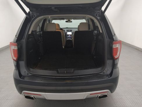 Used 2017 Ford Explorer Platinum AWD/4WD image 29