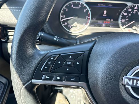 Used 2024 Nissan Sentra SV FWD image 24