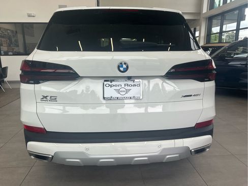 Used 2024 BMW X5 xDrive40i w/ Premium Package AWD/4WD image 7