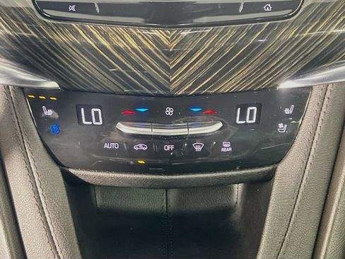 Used 2023 Cadillac XT6 Premium Luxury AWD/4WD image 23