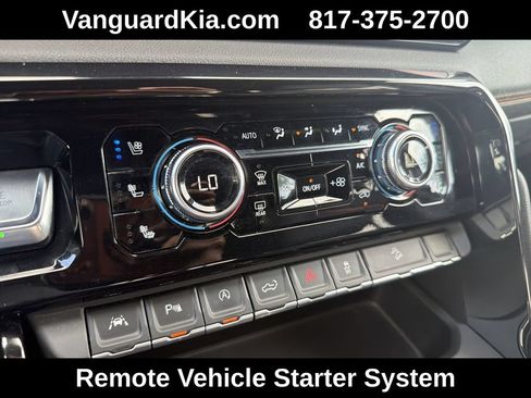 Used 2024 GMC Sierra 1500 AT4 w/ Technology Package AWD/4WD image 20