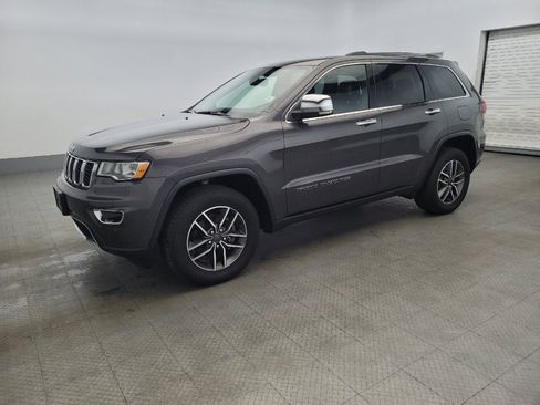Used 2020 Jeep Grand Cherokee Limited w/ Luxury Group II image 2