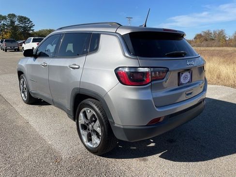 Used 2019 Jeep Compass Limited image 3