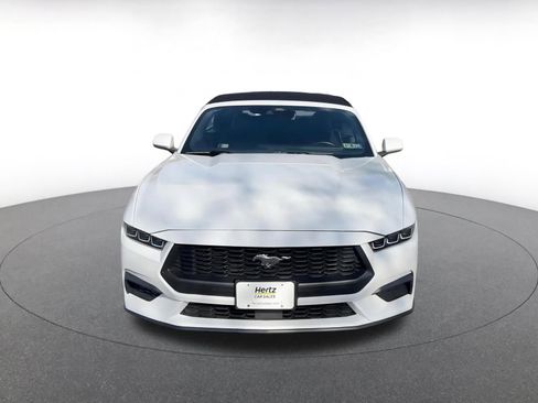 Used 2024 Ford Mustang Premium image 4