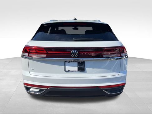 New 2026 Volkswagen Atlas Cross Sport SE image 6