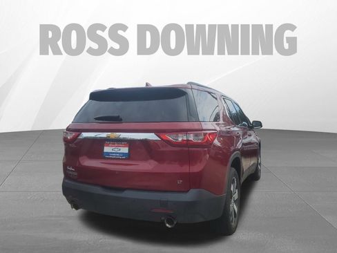 Used 2021 Chevrolet Traverse LT w/ LT Premium Package image 4