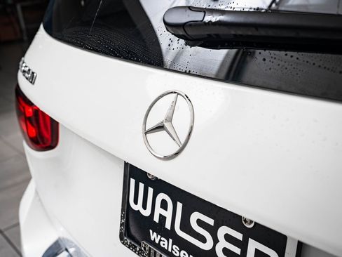 Certified 2024 Mercedes-Benz GLB 250 4MATIC image 16