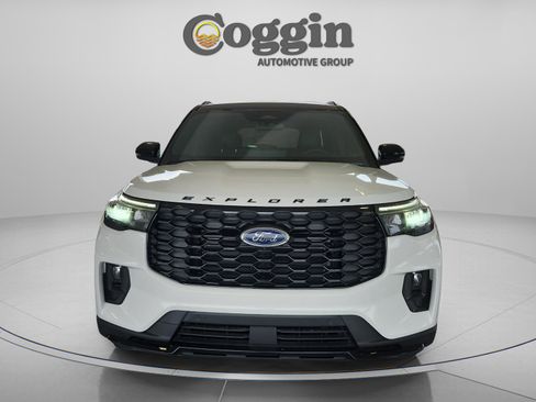 New 2025 Ford Explorer ST-Line w/ Premium Package image 1