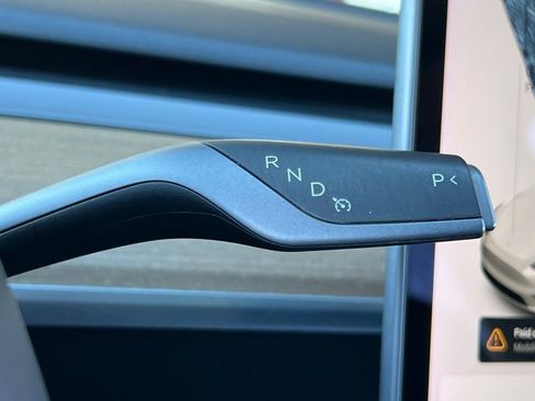 Used 2021 Tesla Model Y Long Range image 21