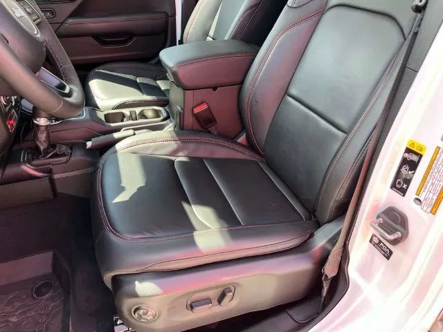 Used 2025 Jeep Gladiator Rubicon w/ Safety Group AWD/4WD image 27