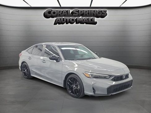 Used 2025 Honda Civic Sport image 1