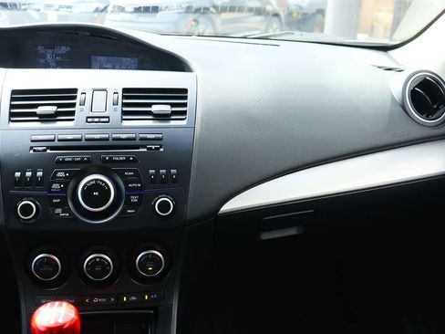 Used 2013 MAZDA MAZDA3 i Touring image 42