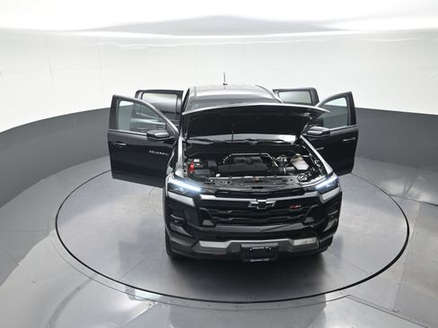 Used 2023 Chevrolet Colorado Z71 w/ Z71 Convenience Package 2 image 12