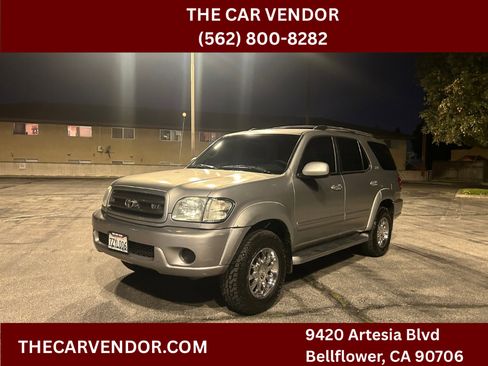 Used 2001 Toyota Sequoia SR5 image 1
