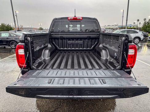 Used 2023 GMC Canyon AT4 image 23